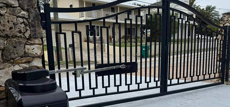Swing Gate Opener with Keypad White Rock